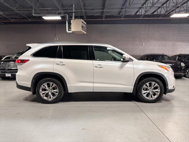 used 2014 Toyota Highlander car, priced at $17,985