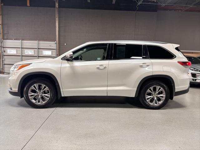 used 2014 Toyota Highlander car, priced at $17,985