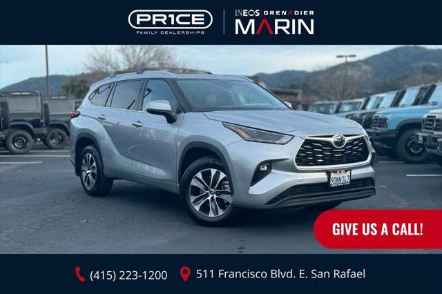 used 2022 Toyota Highlander car, priced at $33,900