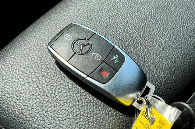 used 2020 Mercedes-Benz GLB 250 car, priced at $25,998
