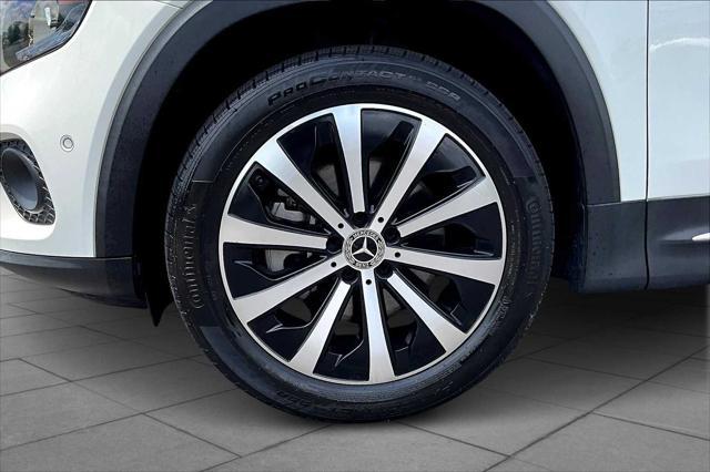 used 2020 Mercedes-Benz GLB 250 car, priced at $25,998