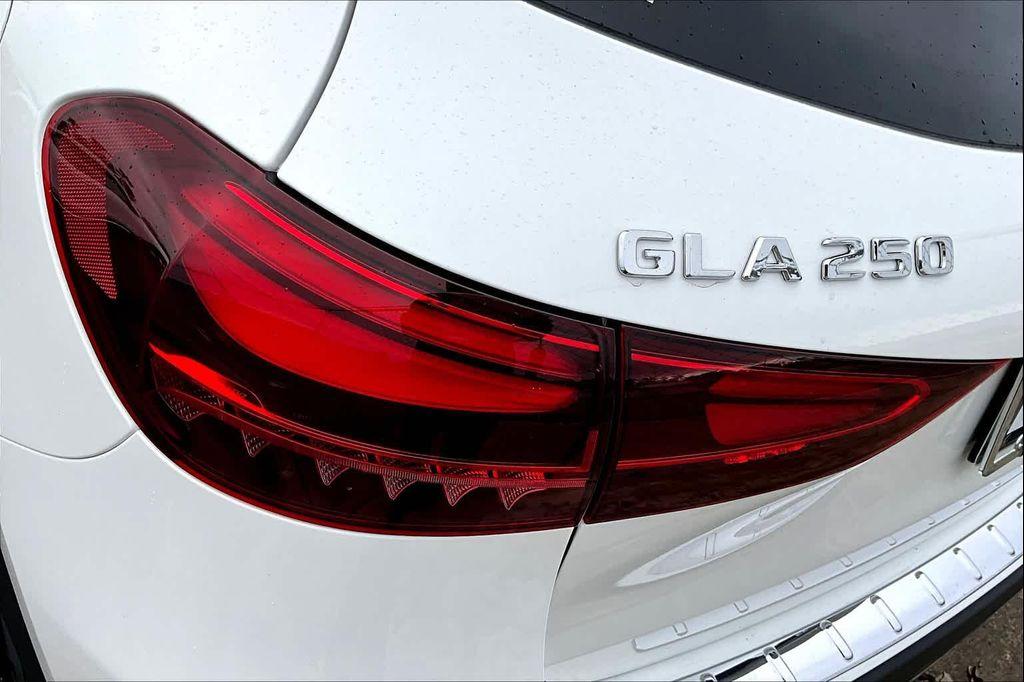used 2025 Mercedes-Benz GLA 250 car, priced at $41,777
