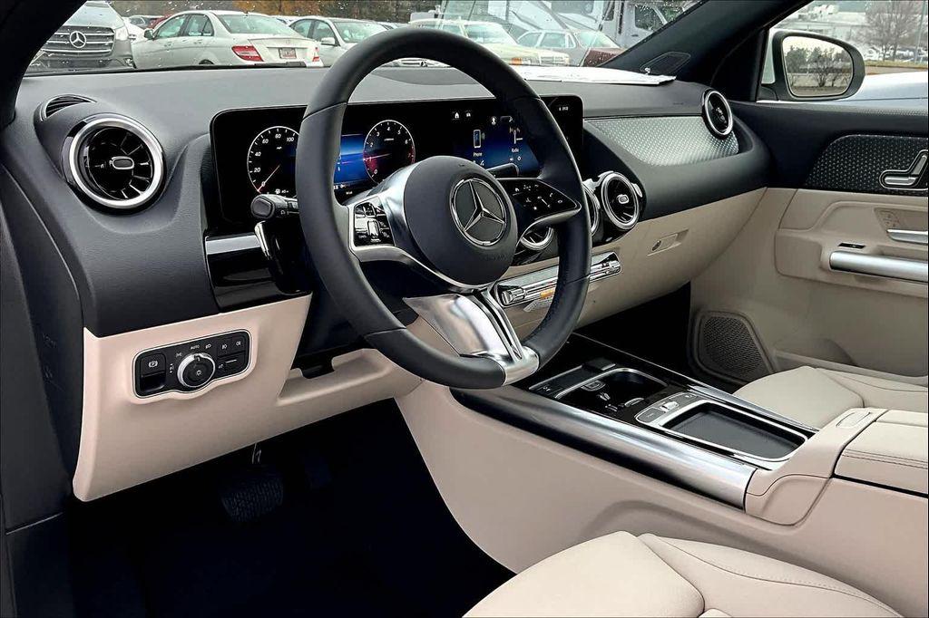 used 2025 Mercedes-Benz GLA 250 car, priced at $41,777