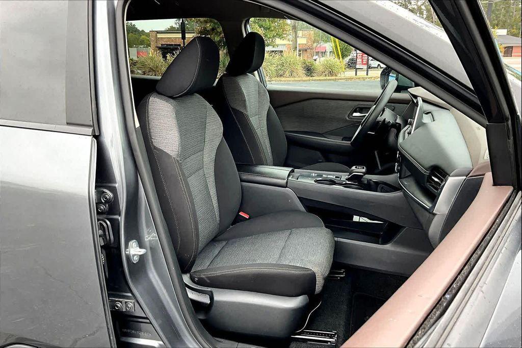 used 2023 Nissan Rogue car, priced at $20,998