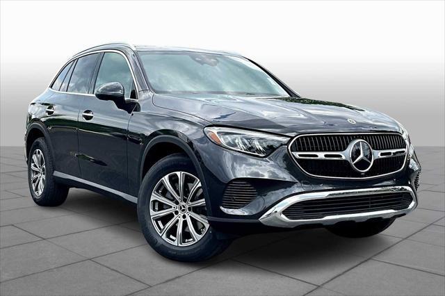 new 2025 Mercedes-Benz GLC 300 car, priced at $58,075