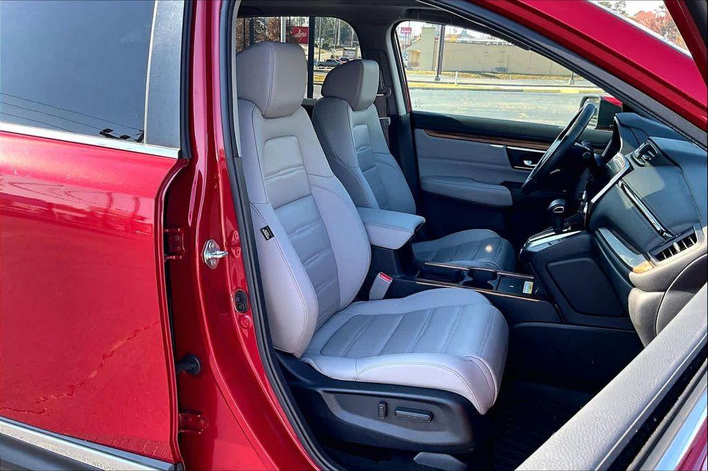 used 2020 Honda CR-V car, priced at $27,998