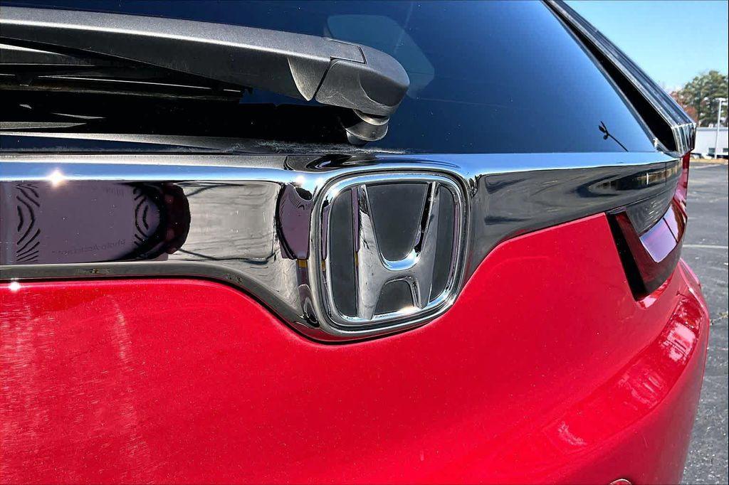 used 2020 Honda CR-V car, priced at $27,998