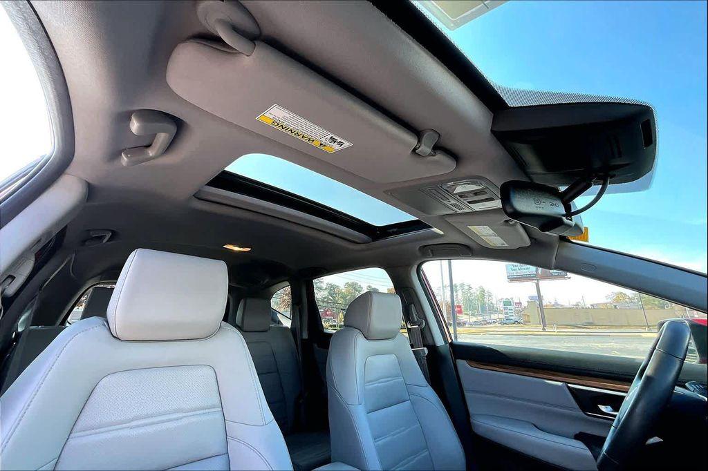 used 2020 Honda CR-V car, priced at $27,998