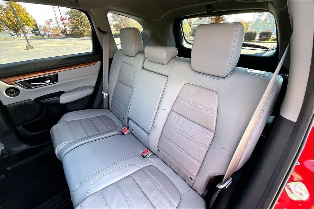 used 2020 Honda CR-V car, priced at $27,998