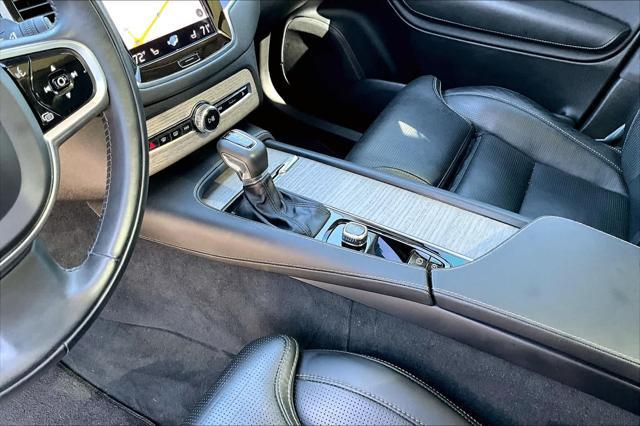 used 2022 Volvo XC90 car, priced at $38,998