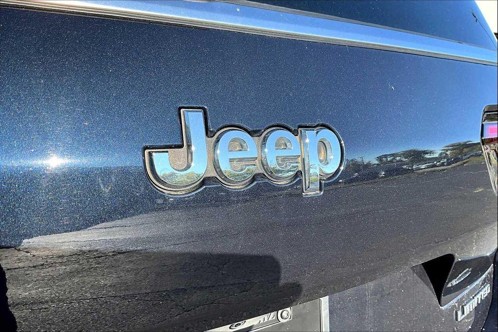 used 2024 Jeep Grand Cherokee L car, priced at $31,698