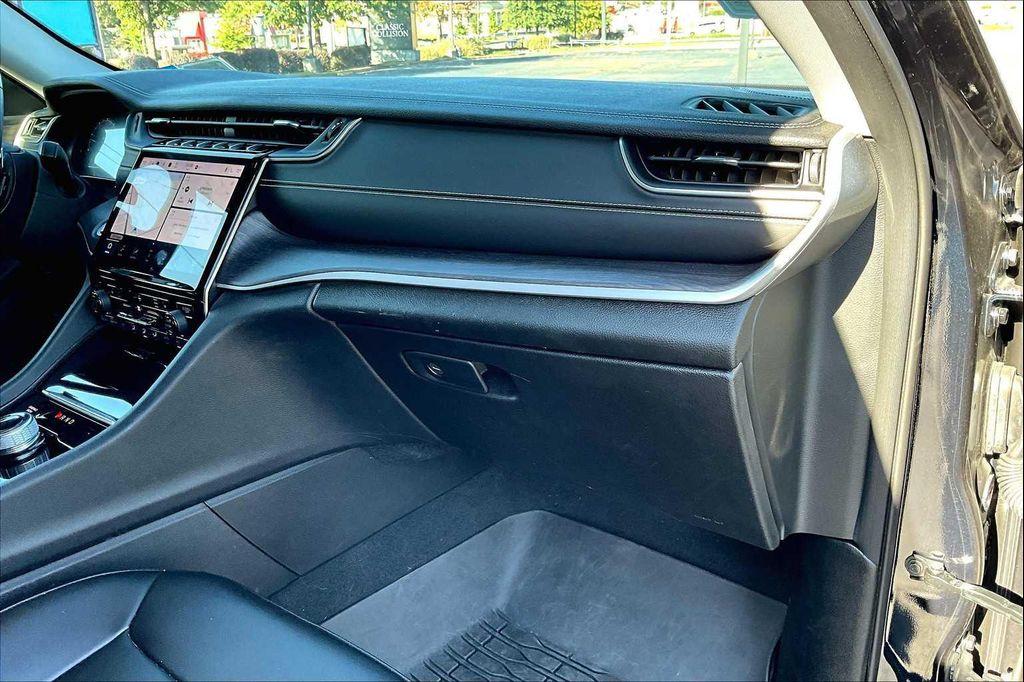 used 2024 Jeep Grand Cherokee L car, priced at $31,698