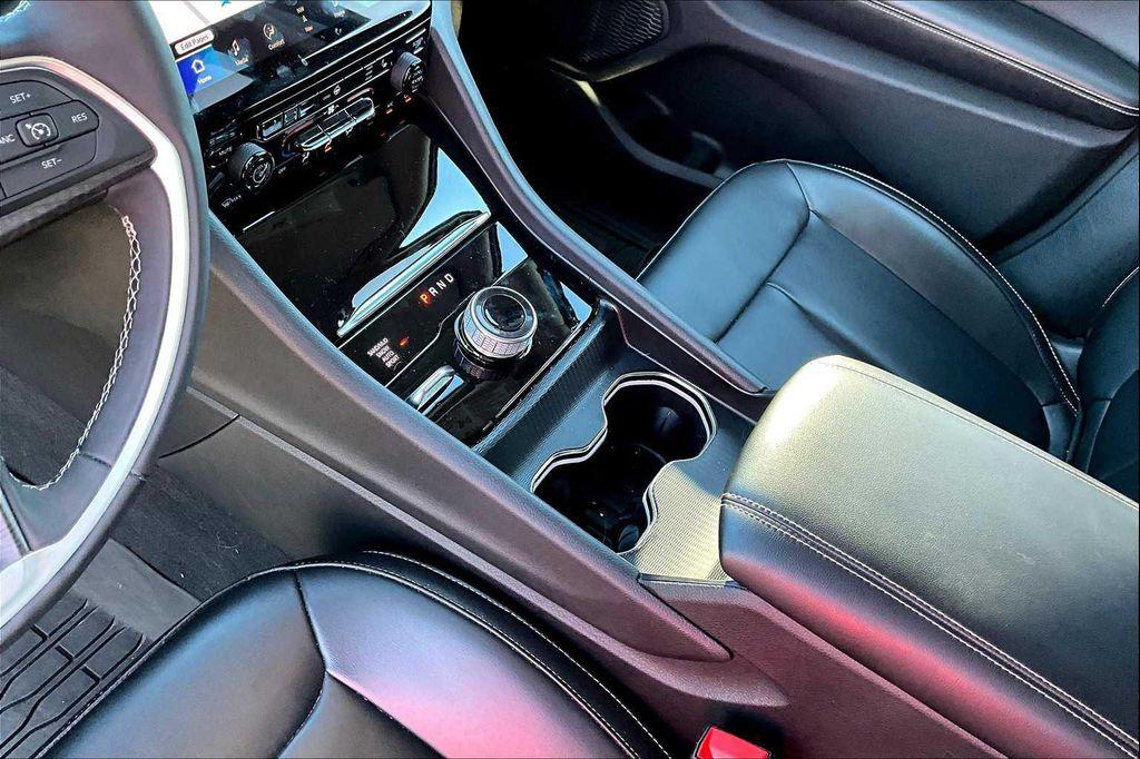 used 2024 Jeep Grand Cherokee L car, priced at $31,698