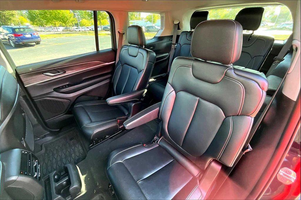 used 2024 Jeep Grand Cherokee L car, priced at $31,698