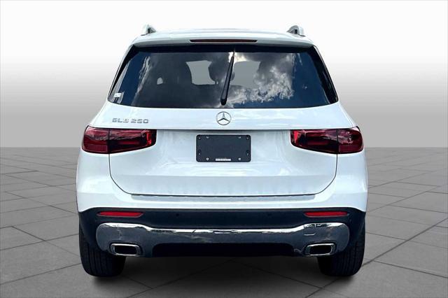 new 2025 Mercedes-Benz GLB 250 car, priced at $51,020