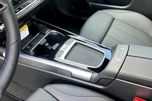 new 2025 Mercedes-Benz GLB 250 car, priced at $51,020