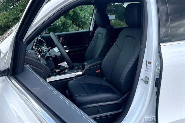 new 2025 Mercedes-Benz GLB 250 car, priced at $51,020