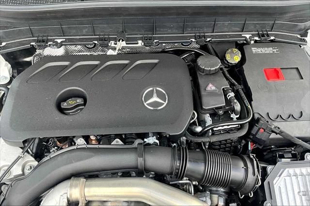 new 2025 Mercedes-Benz GLB 250 car, priced at $51,020