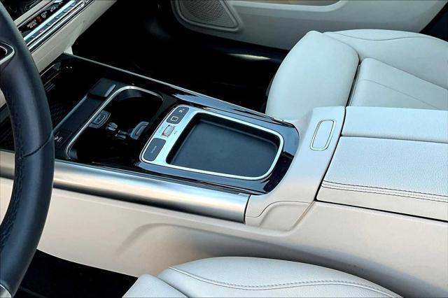 used 2025 Mercedes-Benz GLA 250 car, priced at $37,998