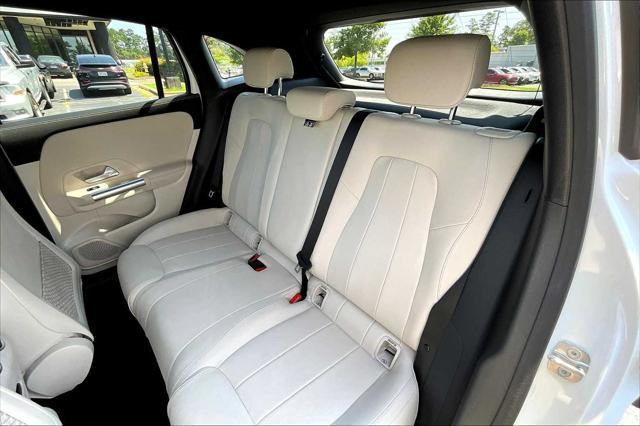 used 2025 Mercedes-Benz GLA 250 car, priced at $37,998