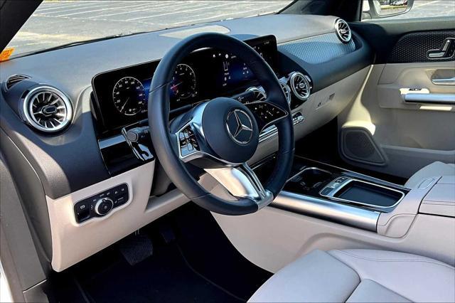 used 2025 Mercedes-Benz GLA 250 car, priced at $37,998