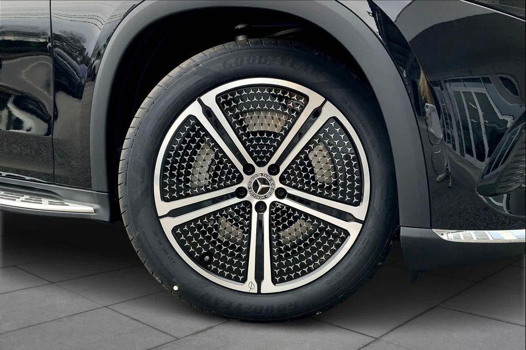 used 2023 Mercedes-Benz EQS 450 car, priced at $59,777