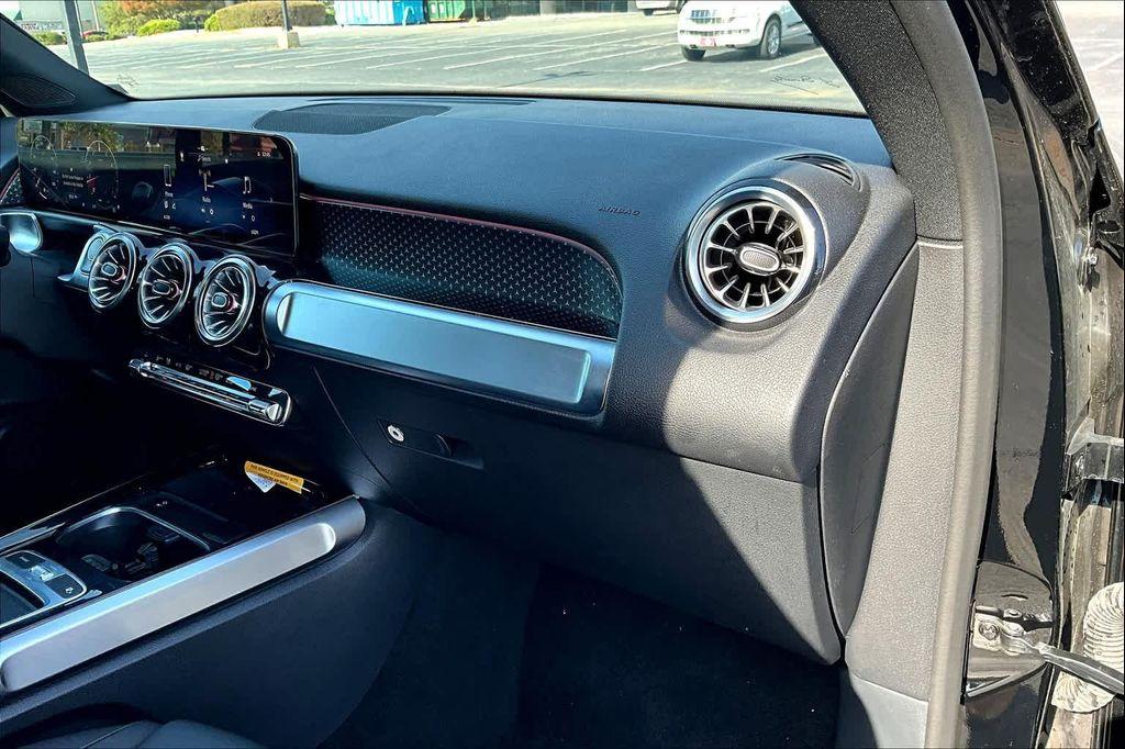 used 2024 Mercedes-Benz GLB 250 car, priced at $39,998
