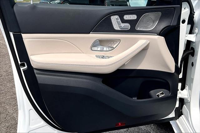 new 2025 Mercedes-Benz GLS 450 car, priced at $96,125