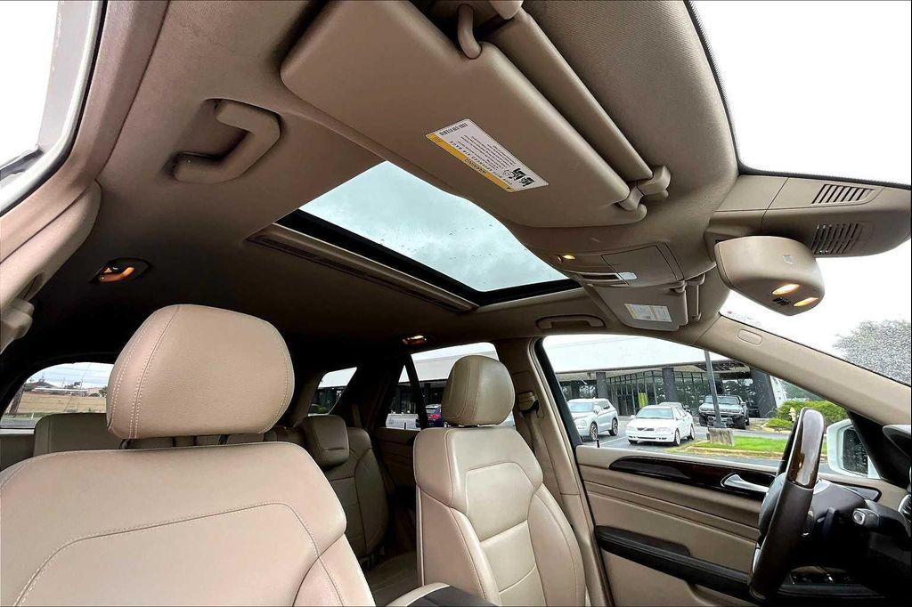 used 2012 Mercedes-Benz M-Class car, priced at $9,398