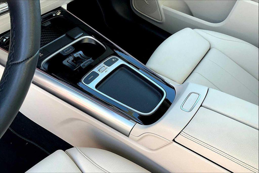 used 2025 Mercedes-Benz GLA 250 car, priced at $43,798