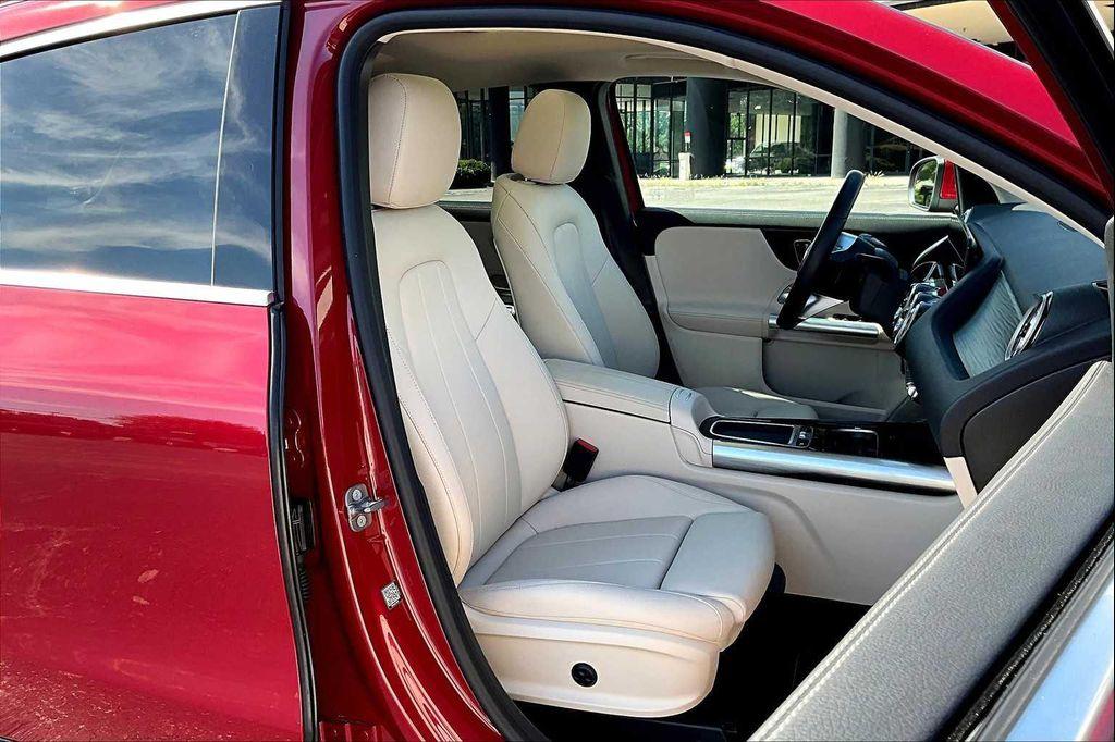 used 2025 Mercedes-Benz GLA 250 car, priced at $43,798