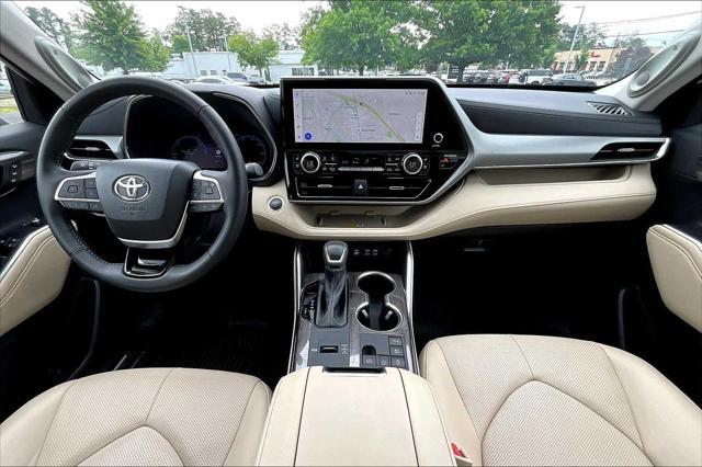 used 2024 Toyota Highlander Hybrid car, priced at $54,198