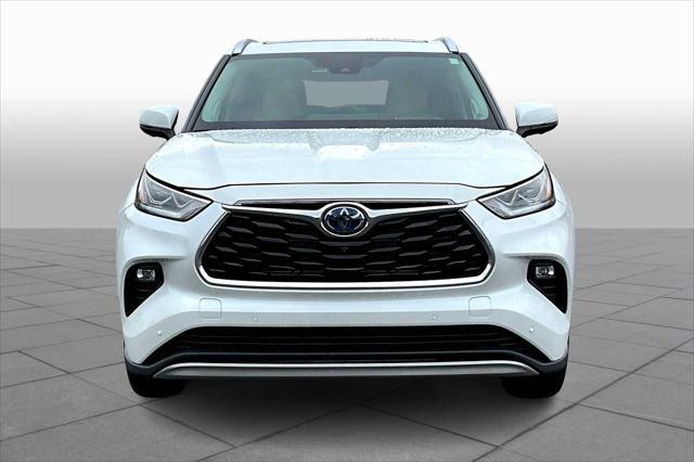 used 2024 Toyota Highlander Hybrid car, priced at $54,198