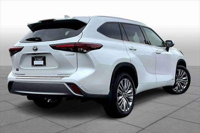 used 2024 Toyota Highlander Hybrid car, priced at $54,198
