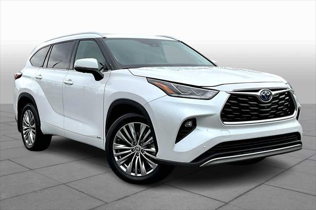 used 2024 Toyota Highlander Hybrid car, priced at $54,198