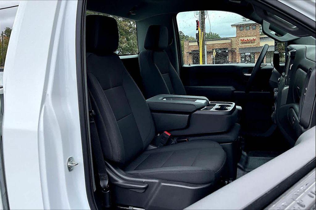 used 2025 Chevrolet Silverado 2500 car, priced at $44,998