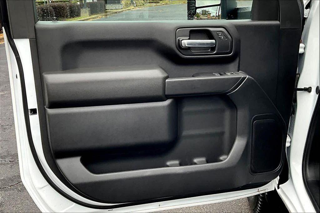 used 2025 Chevrolet Silverado 2500 car, priced at $44,998