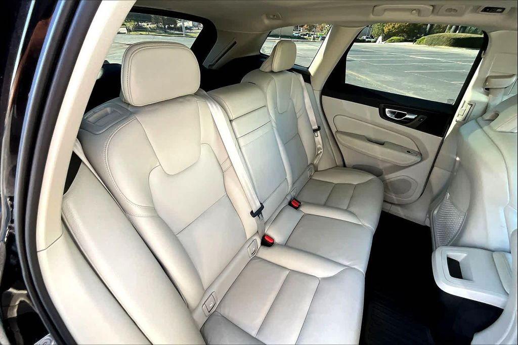 used 2021 Volvo XC60 car, priced at $23,998