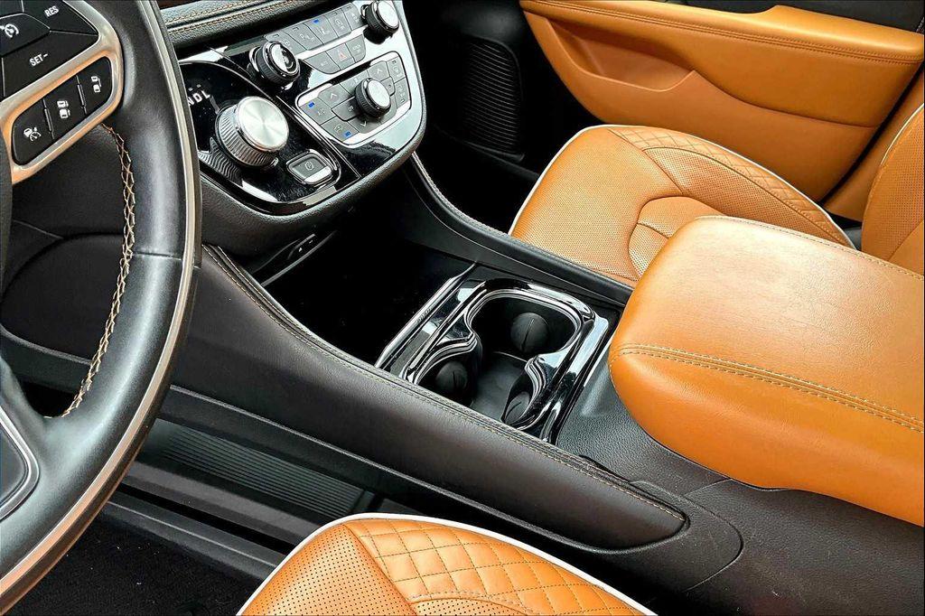used 2021 Chrysler Pacifica car, priced at $31,998