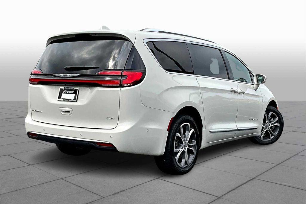 used 2021 Chrysler Pacifica car, priced at $31,998