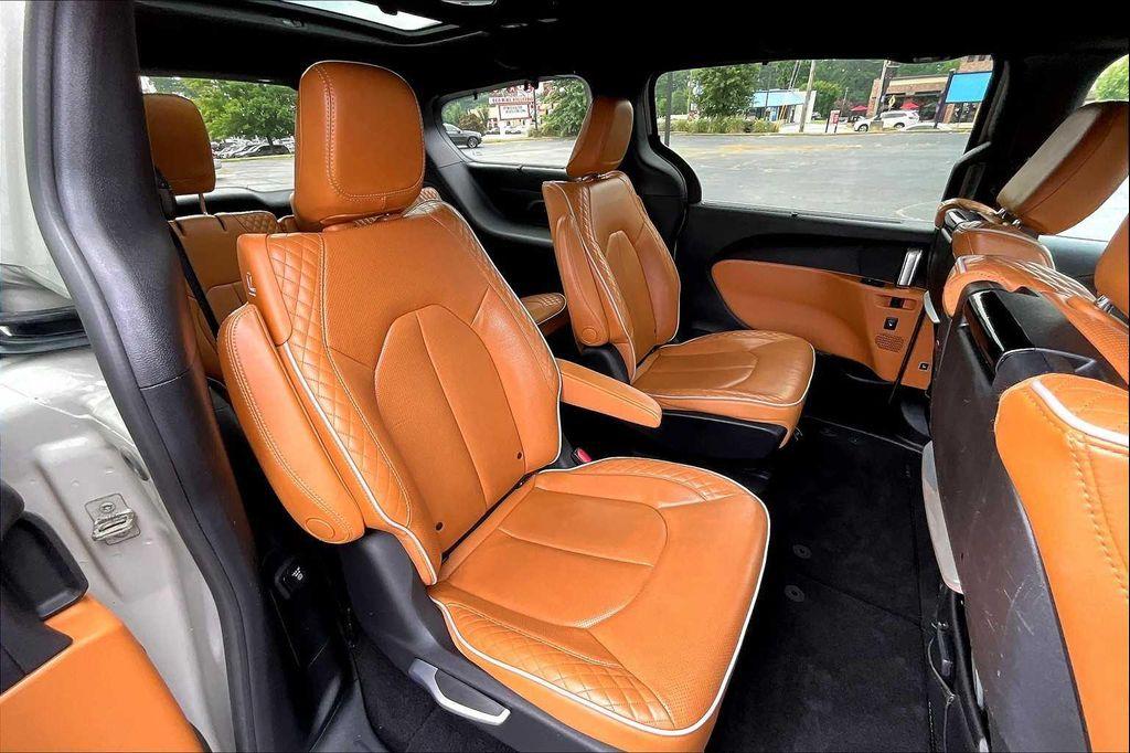 used 2021 Chrysler Pacifica car, priced at $31,998