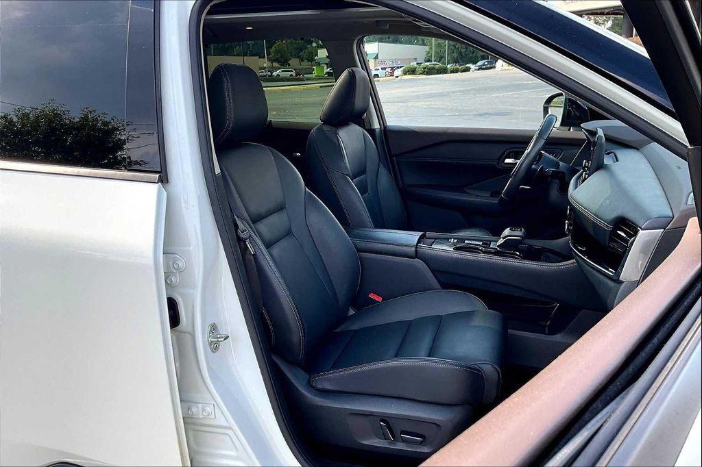 used 2023 Nissan Rogue car, priced at $19,898