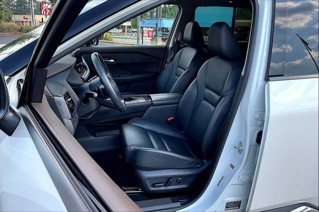 used 2023 Nissan Rogue car, priced at $19,898