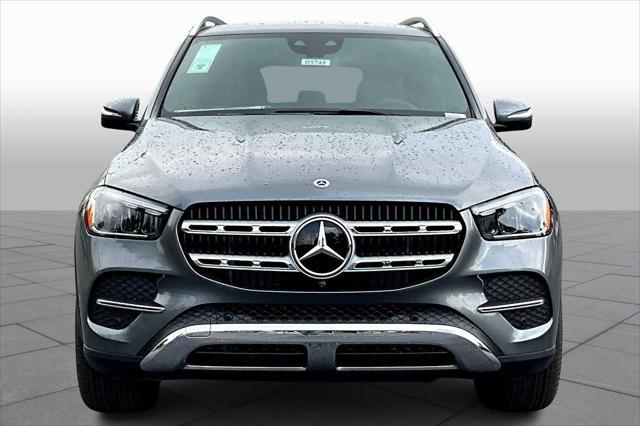 new 2025 Mercedes-Benz GLE 450 car, priced at $77,995
