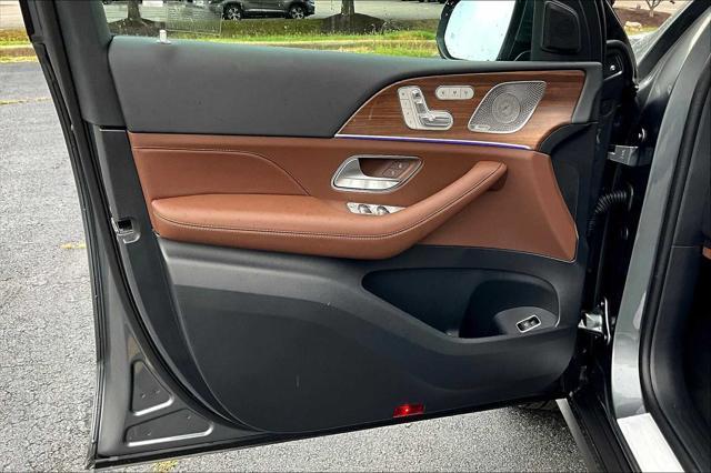 new 2025 Mercedes-Benz GLE 450 car, priced at $77,995