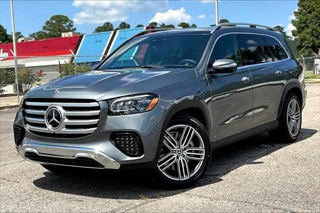 new 2025 Mercedes-Benz GLS 450 car, priced at $92,810