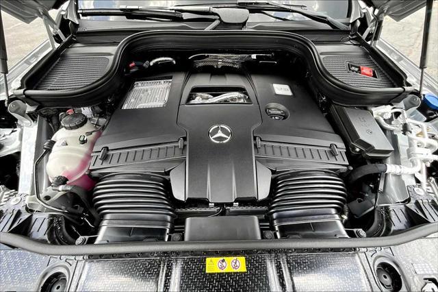 new 2025 Mercedes-Benz GLS 580 car, priced at $120,915