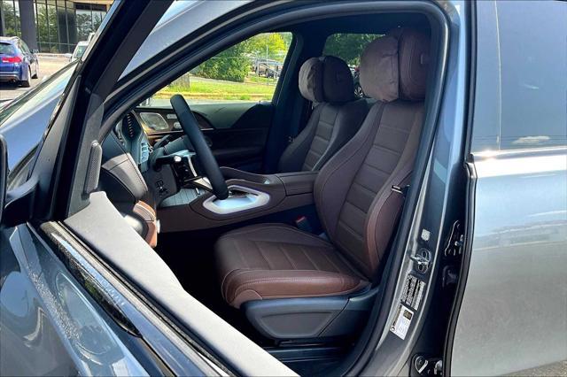 new 2025 Mercedes-Benz GLS 450 car, priced at $98,795