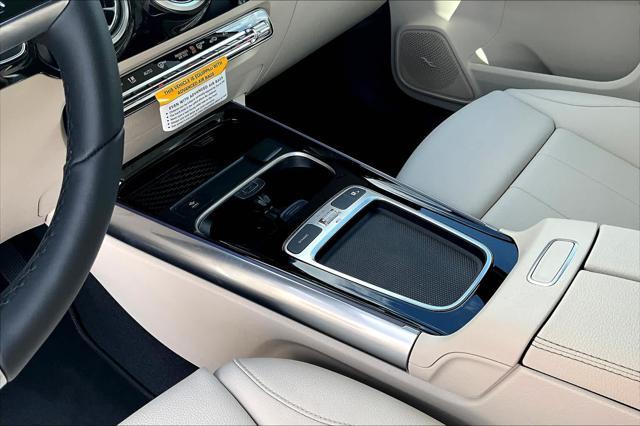 new 2025 Mercedes-Benz GLA 250 car, priced at $47,845
