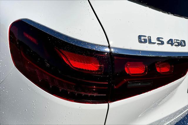 new 2025 Mercedes-Benz GLS 450 car, priced at $96,745